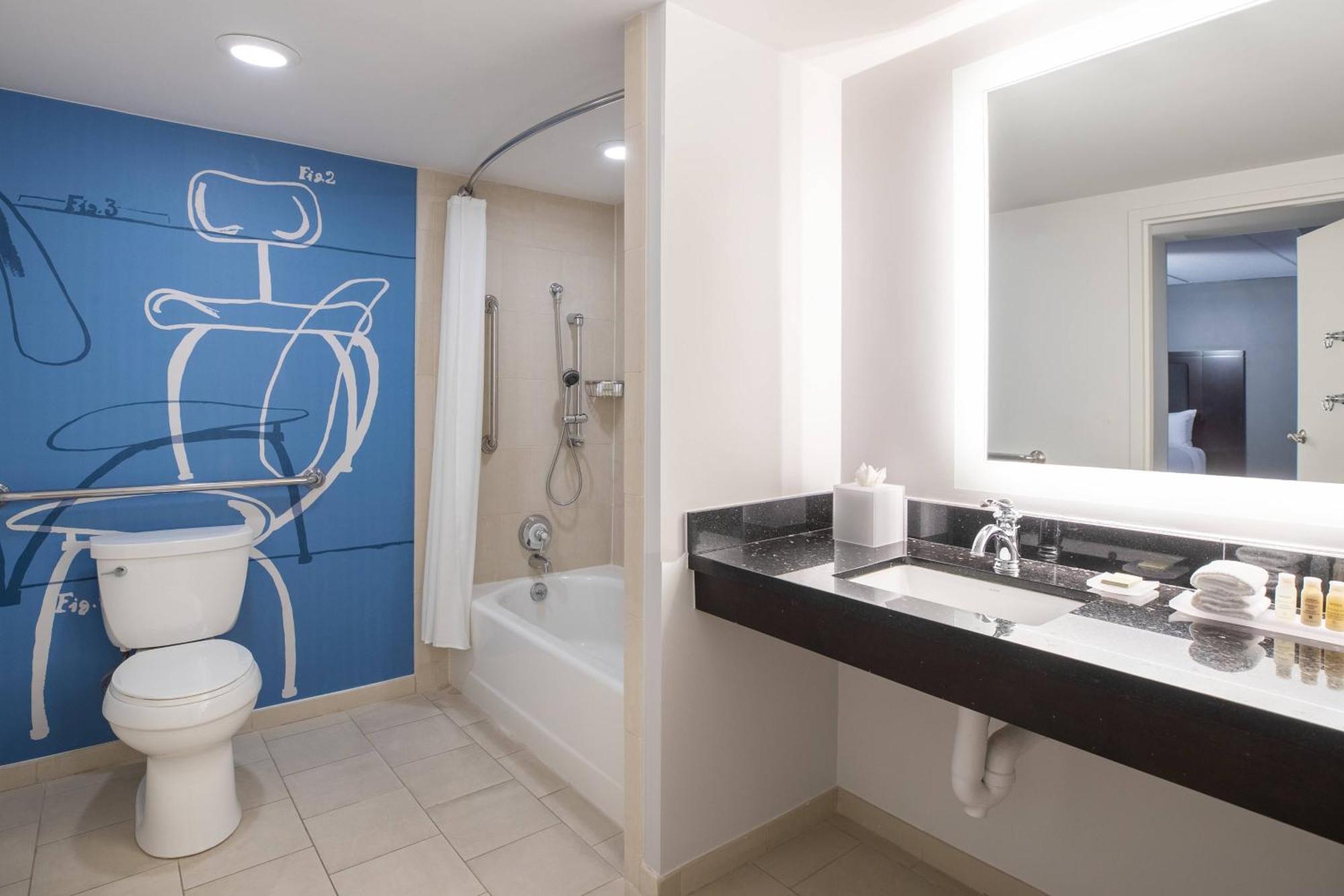 The Baronette Renaissance Detroit-Novi Hotel Экстерьер фото