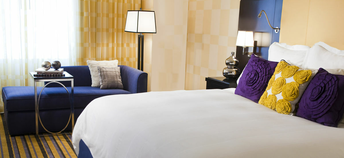The Baronette Renaissance Detroit-Novi Hotel Экстерьер фото